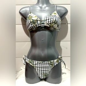 NWOT-2pc VOLCOM BIKINI